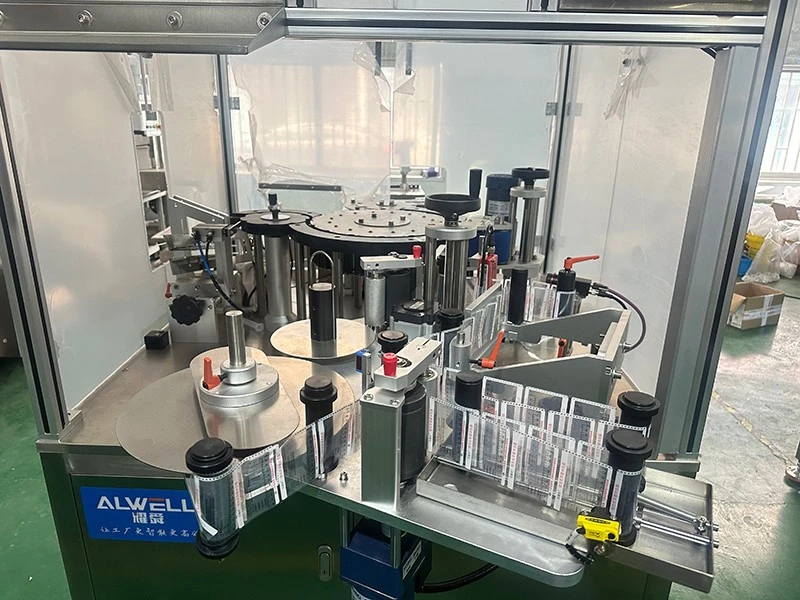Syringe rodding labeling machine Syringe rodding labeling machine